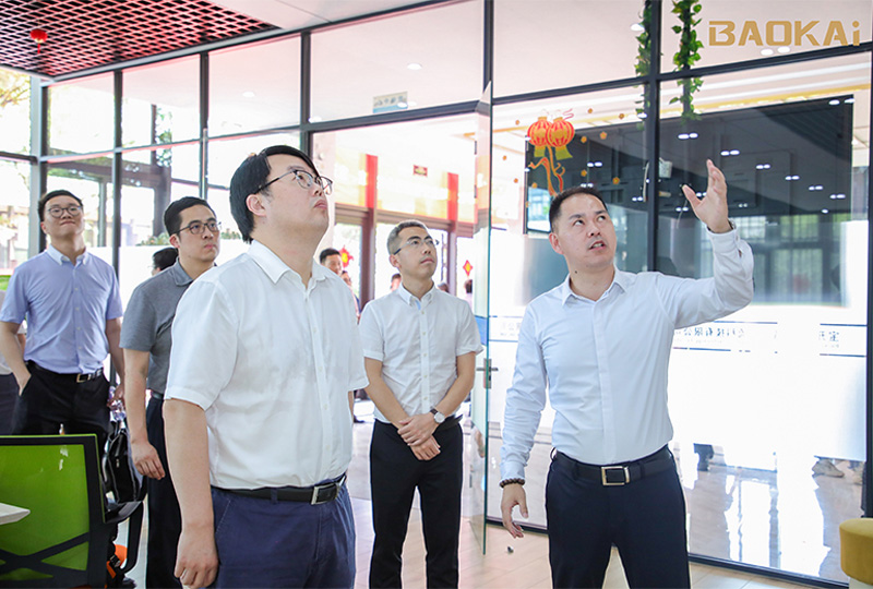 新聞 | 熱烈慶?！氨本┼]電大學(xué)&寶開智能”聯(lián)合實(shí)驗(yàn)室、寶開研究院正式成立！