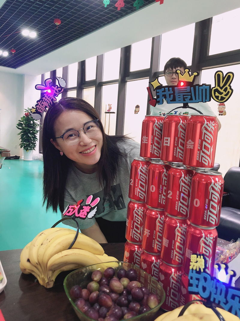 八月集體生日會 | 與久違的祝?；馃嵯嘧?  src="/uploads/allimg/210903/1-210Z3142023A9.jpg" /></p>
<p><img alt=