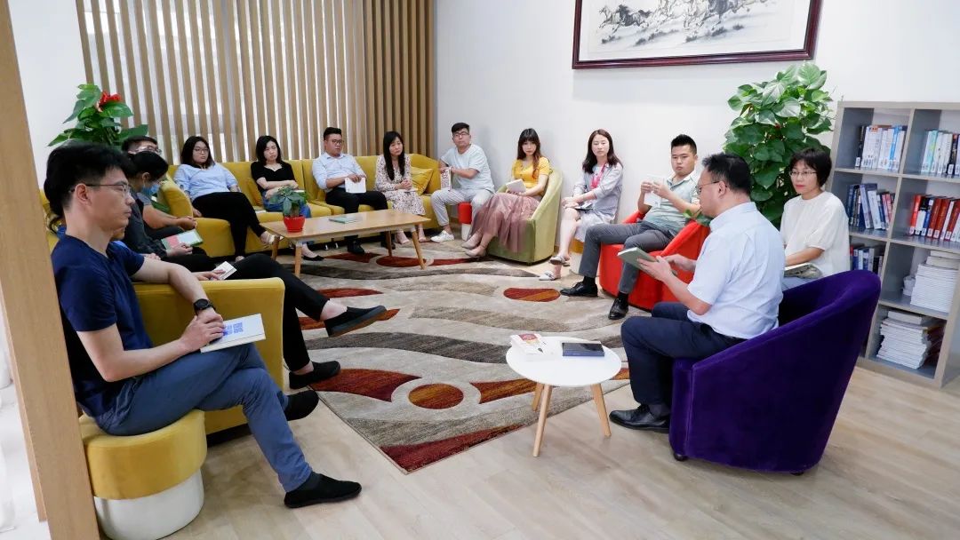 感受文字之美，共享閱讀之樂 | 寶開與燎申智城共同舉辦成長專場讀書活動