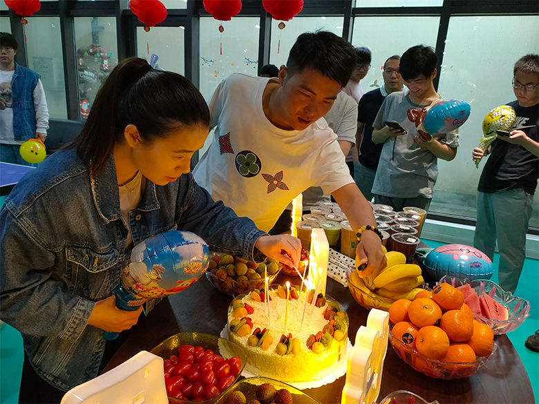 員工集體生日會｜溫馨五月，感恩有你，攜手同行