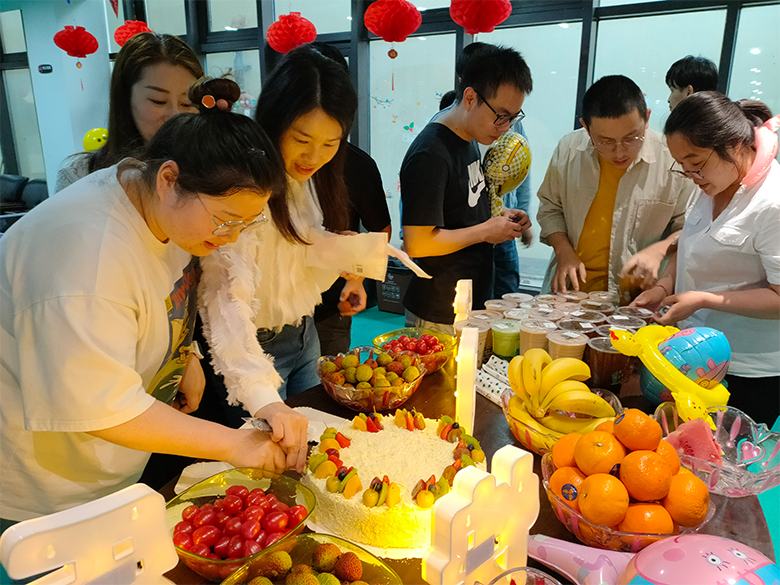 員工集體生日會｜溫馨五月，感恩有你，攜手同行