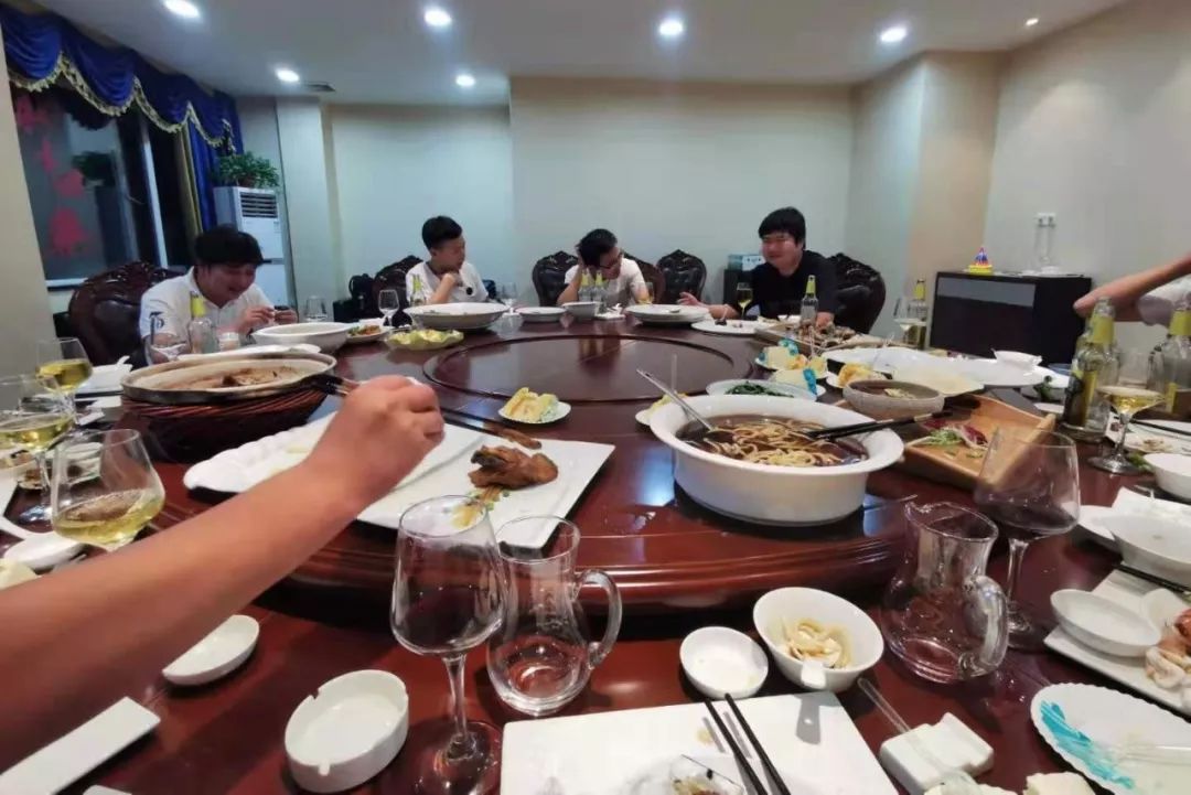 夏送清涼，集體慶生，慰問一線 | 致我們的一線伙伴：辛苦了！