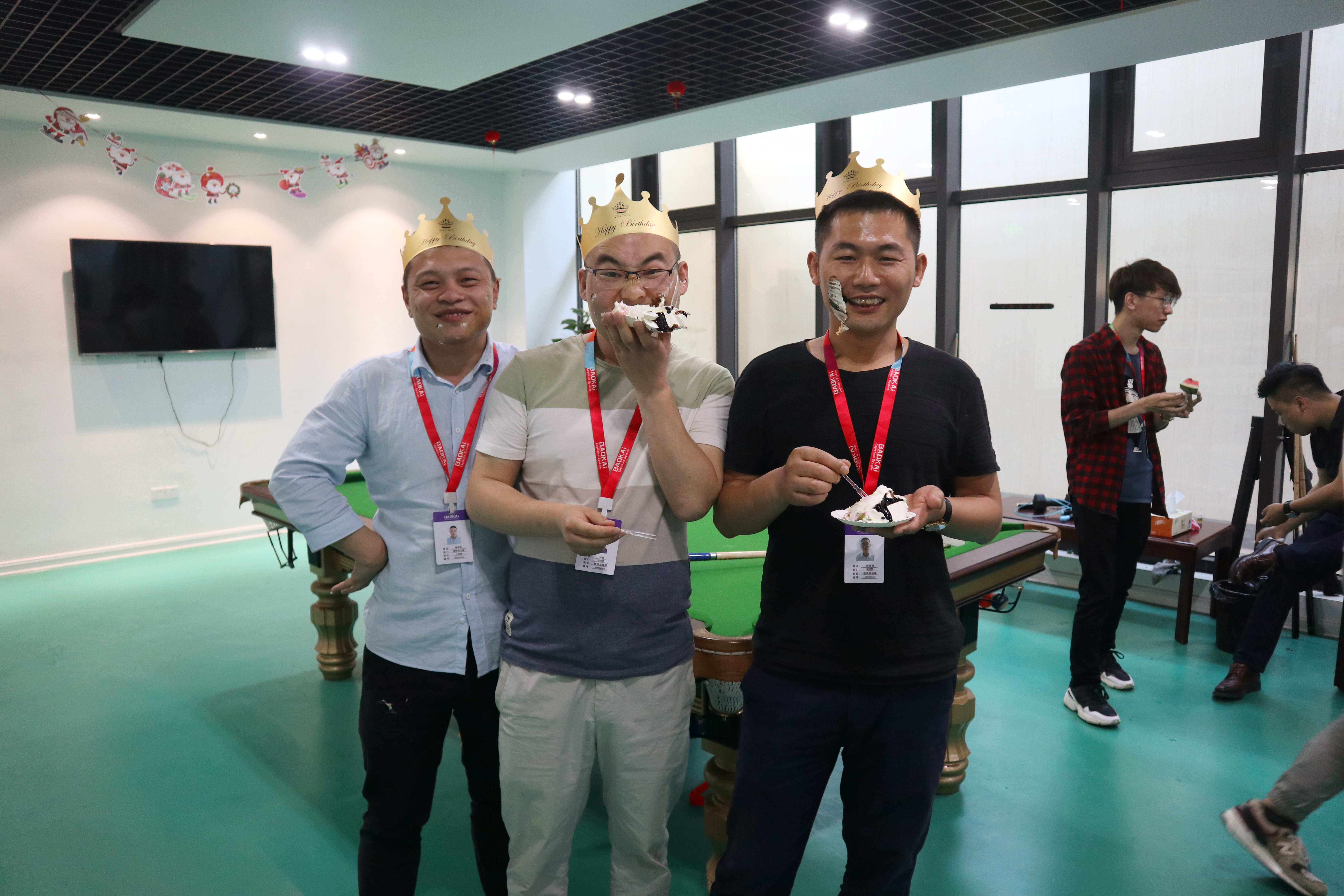 員工集體生日會(huì) | 繽紛五月，把美好的祝福送給你