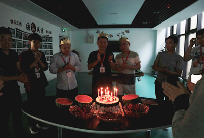 員工集體生日會 | 繽紛五月，把美好的祝福送給你