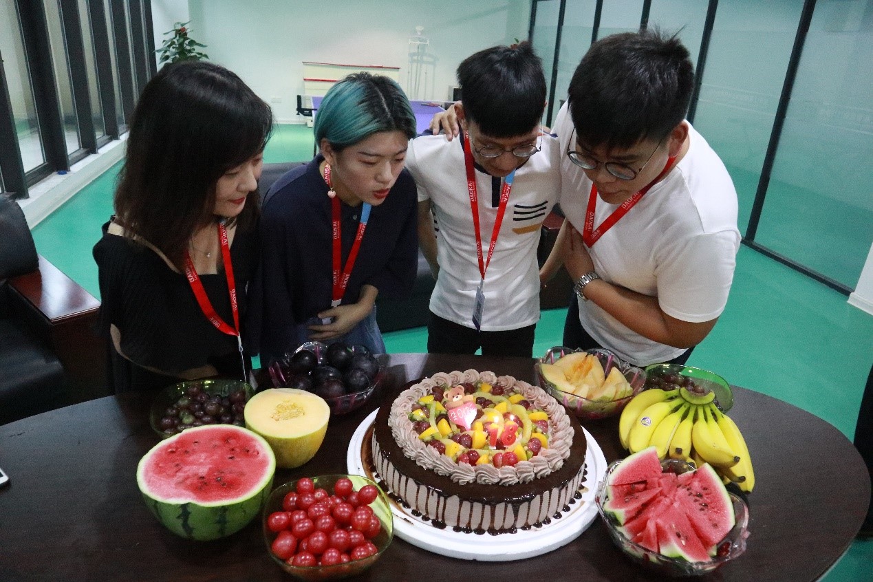 八月未央，歡聚一夏 | 寶開集體生日會(huì)：共享歡樂時(shí)刻