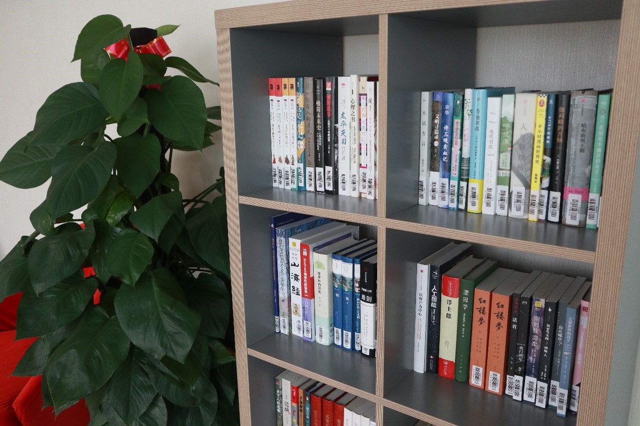 企業(yè)書香 | 寶開新建職工書屋，“小書屋”構(gòu)建精神“大家園”