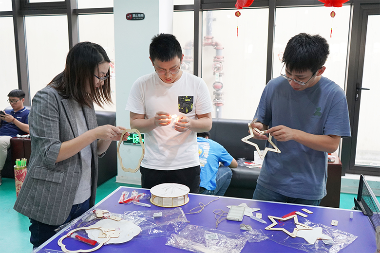 月圓中秋 · 集體慶生 | 溫馨九月，迎佳節(jié)，賀生辰，共團圓！
